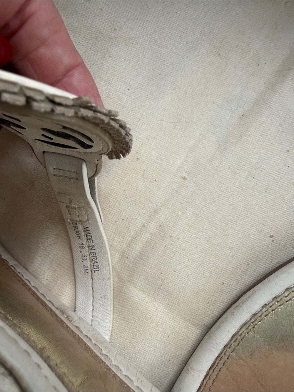 Tory Burch White Leather Logo Thong Sandals - Picture 6 of 6